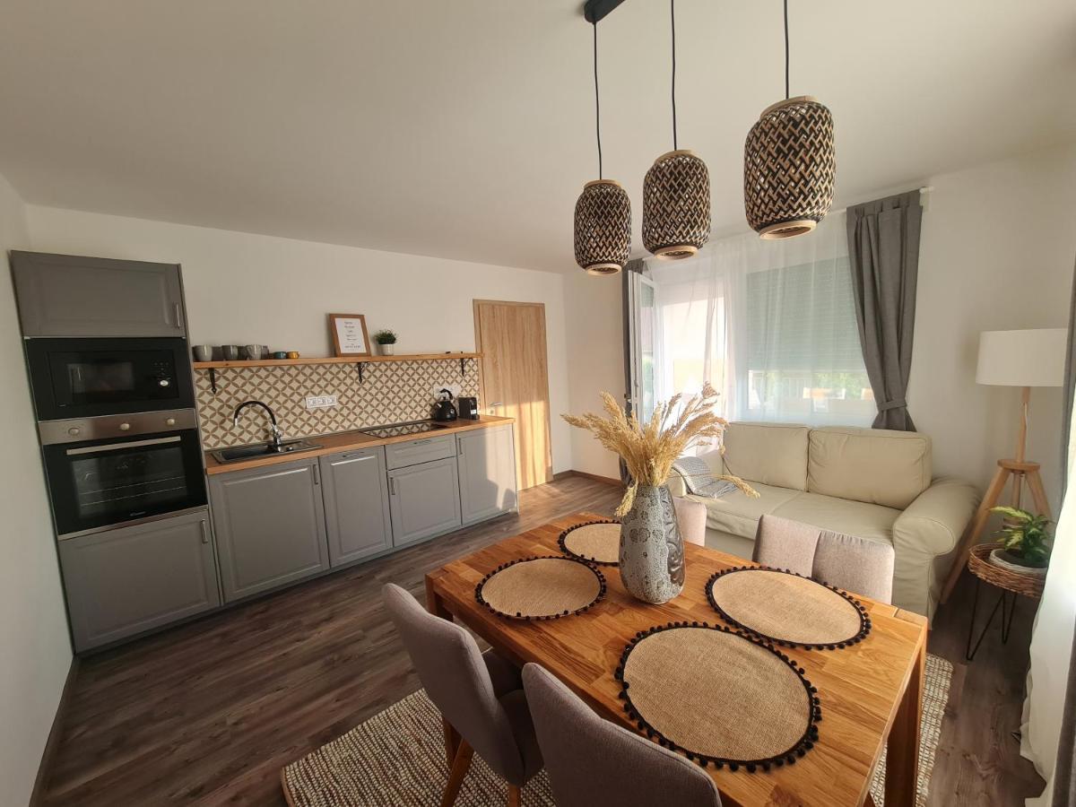Darnay20 Vendeghaz Apartamento Gyenesdiás Exterior foto
